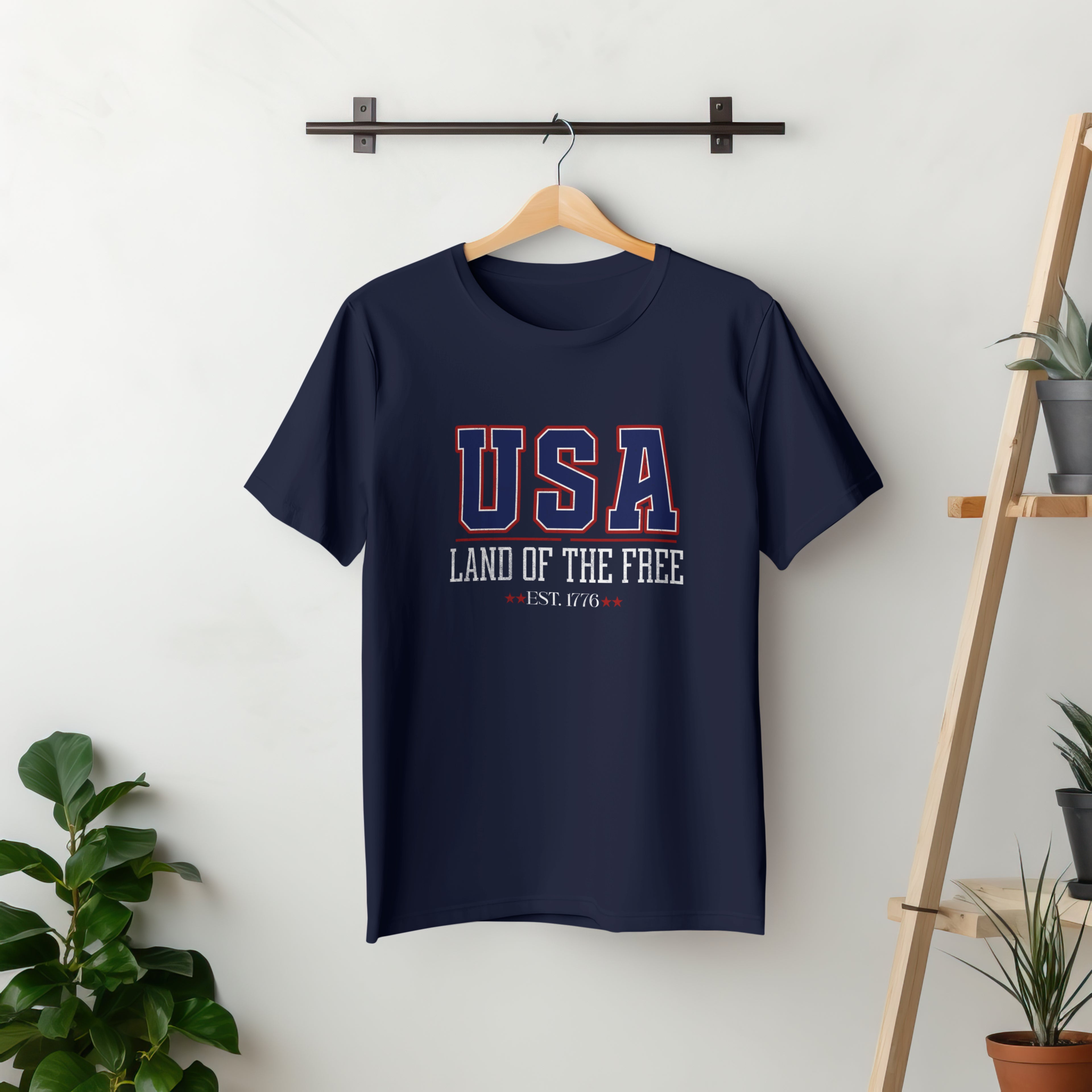 USA Land of the Free Est. 1776 Vintage Patriotic Graphic Tee