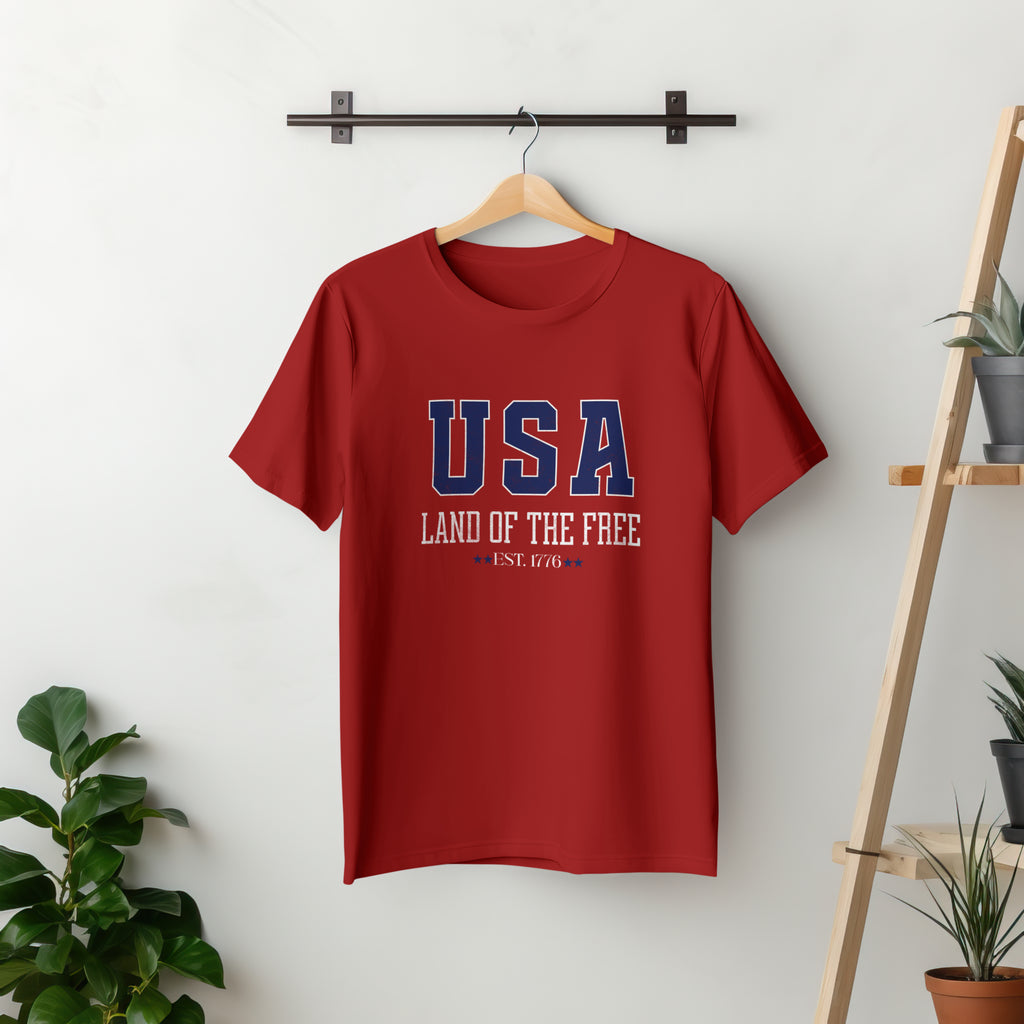 USA Land of the Free Est. 1776 Vintage Patriotic Graphic Tee