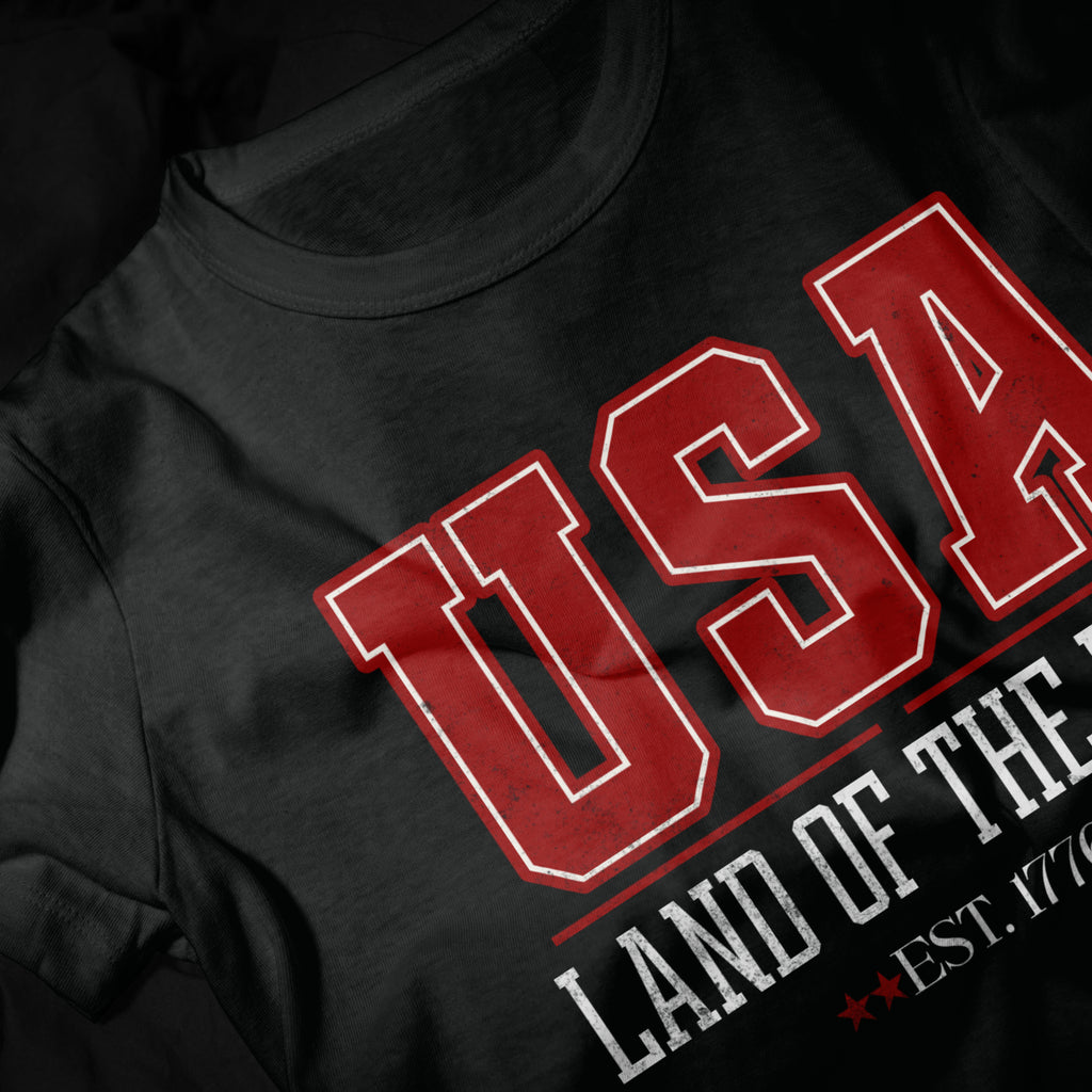 USA Land of the Free Est. 1776 Vintage Patriotic Graphic Tee