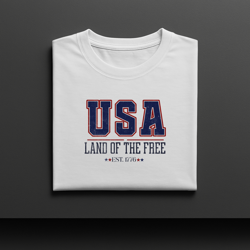 USA Land of the Free Est. 1776 Vintage Patriotic Graphic Tee